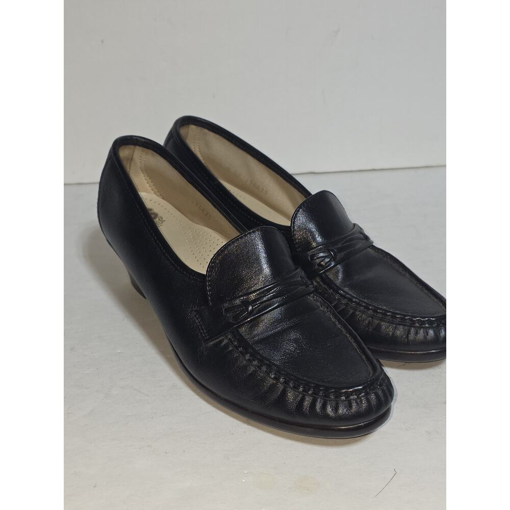 Sas Shoes Womens 8M Penny Loafer Black Slip On Casual Comfort Low Heel Round Toe